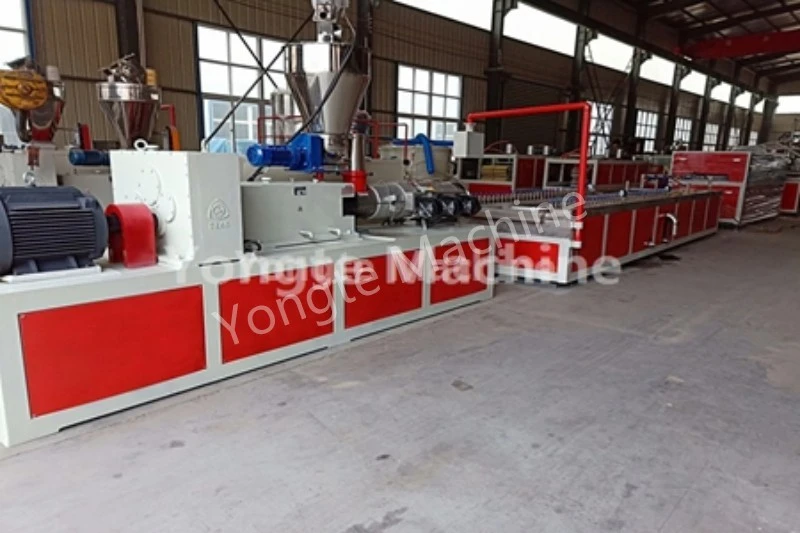 Çin Yüksək Səmərəli WPC Divar Paneli Maşını