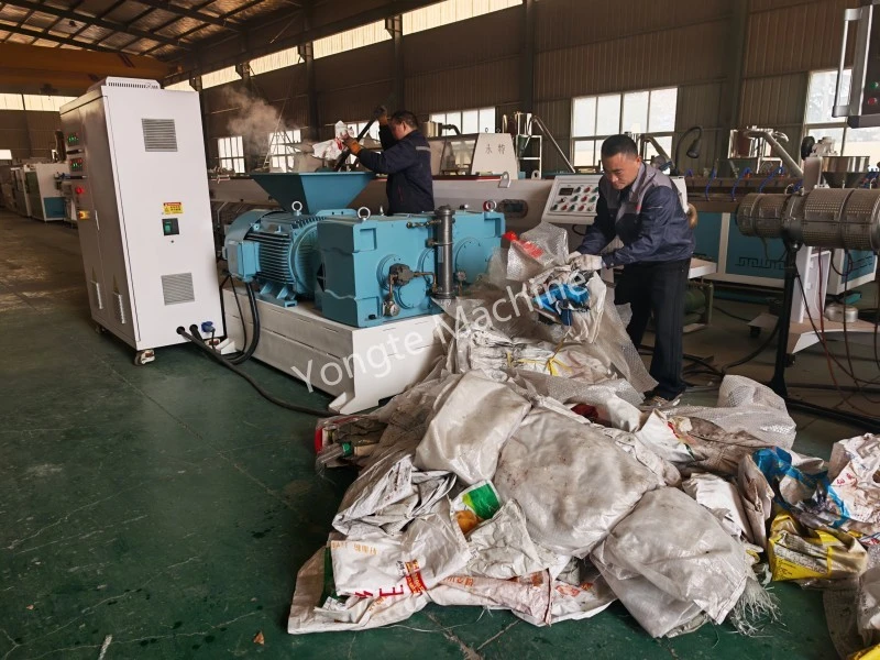 Afrikaya plastik filmin təkrar emalı üçün paralel iki vintli ekstruder