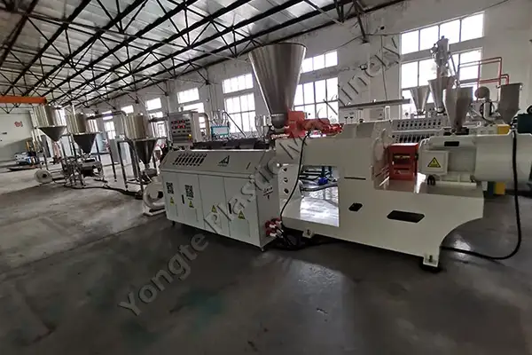 Polşa PVC Qarışıq Qranullama Maşını